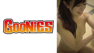 整洁的女孩。明明是大学生，还是个优秀的成年女性！自带性感的好女人！ ！首先，张开双腿狠狠地动手man！ ！我弄乱了阴道内部。通过重复强烈的活塞到完成的 mako 中注入大量的叔叔精子！ ！