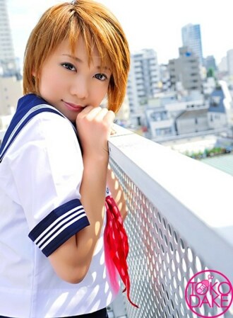 [Sokunuki] 在不受欢迎的地方被强行插入Ji○端口的制服女孩。一开始应该是不愉快的，但是……一个淫荡的制服女孩，用坚硬的活塞摇晃著自己！望月千寻