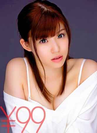 [很棒] 美丽的女孩 Mairin 出汗的性爱。她立即​​以睡姿射精，并从舔阴和手指性交中喷出。她又躺回床上，被戳了戳，然后接受了口交，亲吻并舔了他的蛋蛋。她以女牛仔的姿势用力摇晃臀部，并用力研磨射精。从舔阴，以传教士姿势连续硬撒尿。最后，精液被喷射到嘴里。森一护