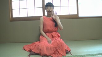 外遇家庭主婦的性表白紀錄片[家庭法庭調查員的已婚婦女腳交+打電話給丈夫的中出]“你的雞巴小所以我不能腳交”[個人拍攝]高質量ZIP