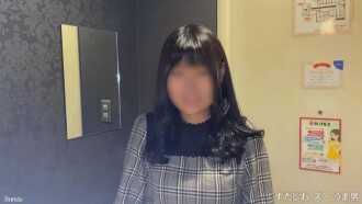【個人拍攝】20歲，乾淨利落的活躍女大學生，第一次接受拍攝挑戰。用電動按摩和乳頭舔尖叫！大叔的公雞在敏感的女大學生肉罐中達到高潮，最後是清潔口交