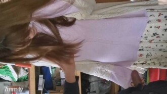 【人臉曝光】兩個巨乳的媽媽。在我丈夫工作的地方承諾。被行人看到，別人的汁液倒在陰道後面。