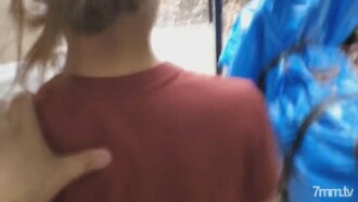 被房子的鄰居看到 [Face out] 絕望的妻子上到房子裡，在充滿生機的客廳裡滲出別人的液體。 25分鐘