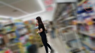 [個人] 高挑美腿纖細少妻連被醜男侵入小孩房精液在陰道深處發出