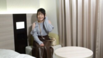 黑色陰莖，超過直立乳頭2厘米，有屁毛。我叔叔的鼻子在我的屁眼裡，我都聽得到。生殖器緊繃、大叔、瘋狂射精的女人。 FC2-PPV-4172737