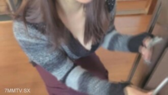 【個人】 家暴與無良商人的殘酷分界線。他的妻兒離家出走，離家出走，離家出走，互相欺騙，玩弄自己成熟的身體。 