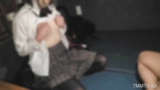 當你回到額頭時，你有多少頭髮？ Necafe 未成熟的貓體內射精