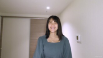 【美腿】D罩杯、大腿修長、身材健康的美女。前偶像狹小女人穴的射精。一個射精強迫症和兇猛的老人。