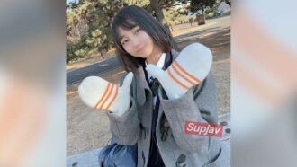 第一次拍照和露臉！ ！限時3天！ ！聽話天真的藍髮中期還不知道如何達到高潮的女人◯◯生…在未發育的身體上連續2次陰道射精，未處理的鬃毛！ ！我不知道他們在背後秘密做這件事。