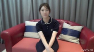 關●著名** 18歲，大學畢業。切口已經打開，皮膚光亮如絲，皮膚白皙美麗。內翔與一位男性朋友的介紹關係已經完成。