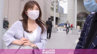 认真的南帕，第一枪。第1818章 捡到一个做保险的姐姐！抚摸著纯白光滑的肌肤，营造出H氛围……沉浸在愉悦中，忘却工作，沉迷于SEX！ ！！