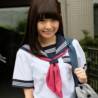 对制服美少女的玩具攻击～奇闻趣事大量射精！