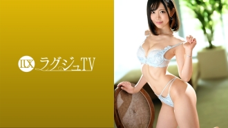 Luxury TV 1450 以模特般的美貌让全世界男人著迷的美女博主出现在紧急AV中！不要错过野性的退缩，让你无法控制的性欲和不雅男人的味道！