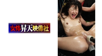 被乌贼肛交到发疯后，用两根勃起的肉棒