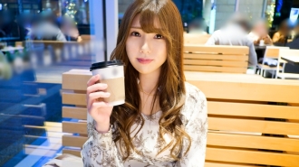 “我从来没有在明亮的地方做爱过……但是这种事情是不可以的……（闪耀）”虽然最近没有做爱，但她却穿著性感得可笑的内衣！我不知道我穿没穿！一位风格出众的美丽女士将压抑已久的性欲倾泻而出，一定会令人印象深刻！从后面被插入的场面一定会勃起！ 【初拍】AV线上申请→AV体验拍摄2163