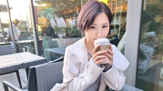 一位年长的女士，带著平静而神秘的气息。当性爱开始时，她突然发生了变化，感觉太好了，甚至没有注意到自己的身体向后倾斜了！ 【初拍】AV线上申请→AV体验拍摄2171