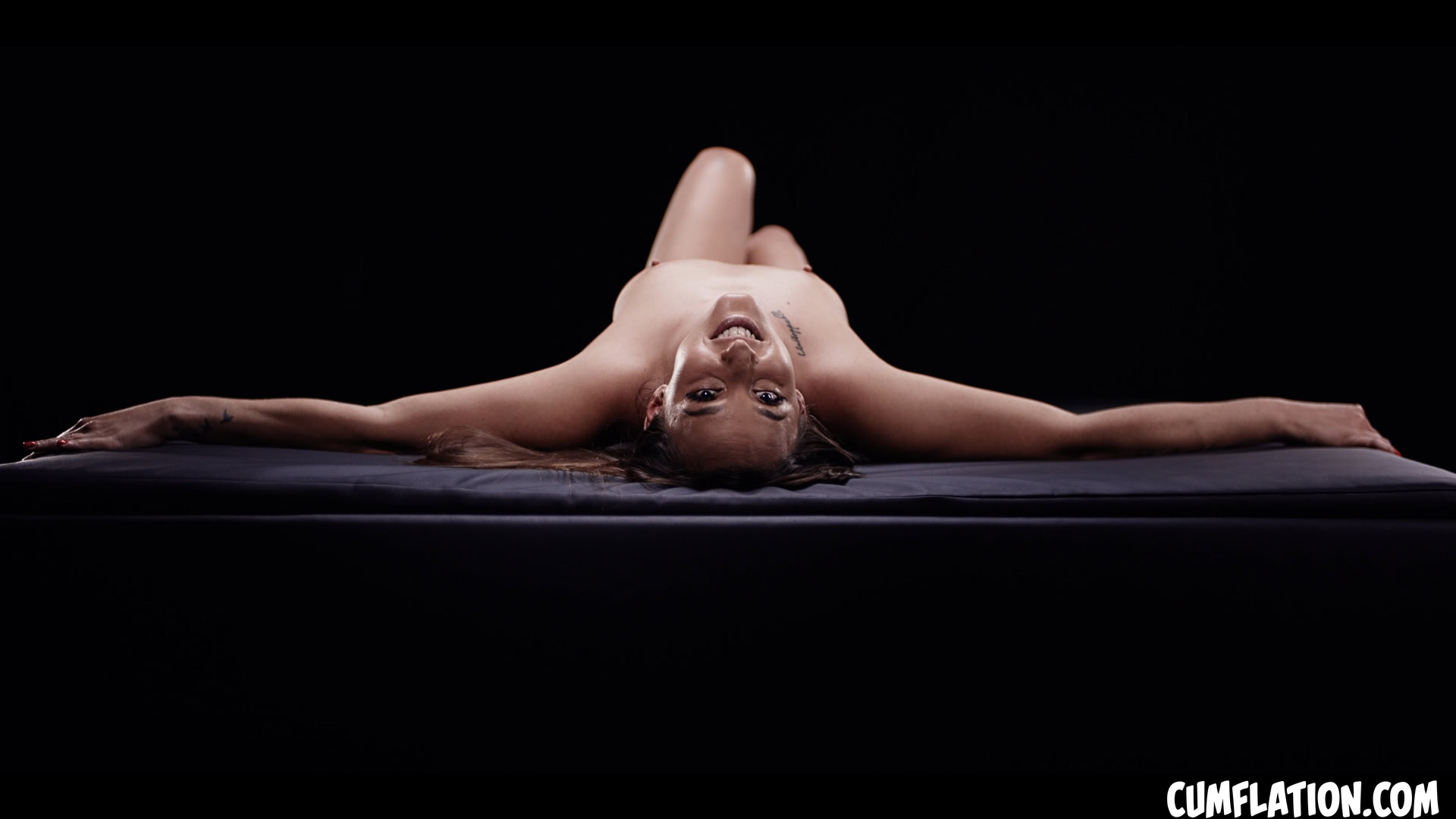 射精：阿米拉·阿达拉（Amirah Adara）